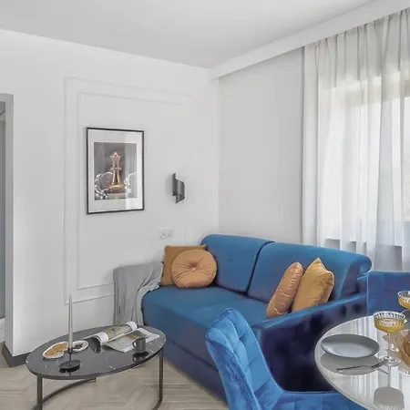 Royal Plater Apartment