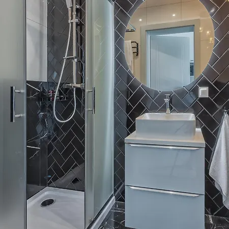Royal Plater Apartment