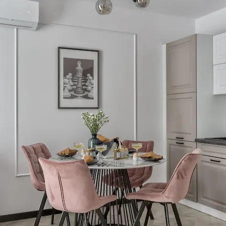 Royal Plater Apartment